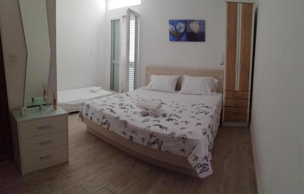 Apartments Vini And Ivana Sućuraj 外观 照片