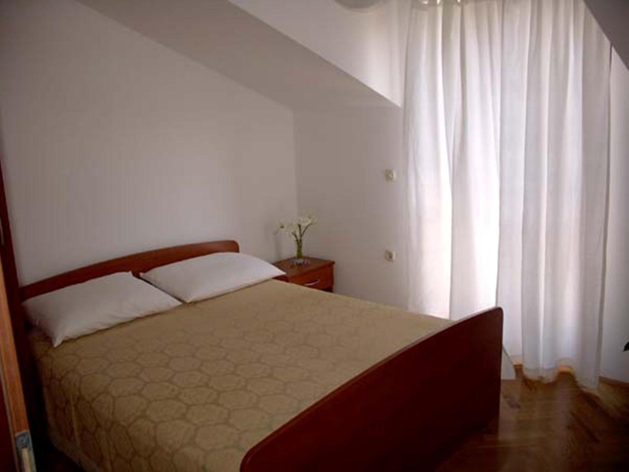 Apartments Vini And Ivana Sućuraj 客房 照片