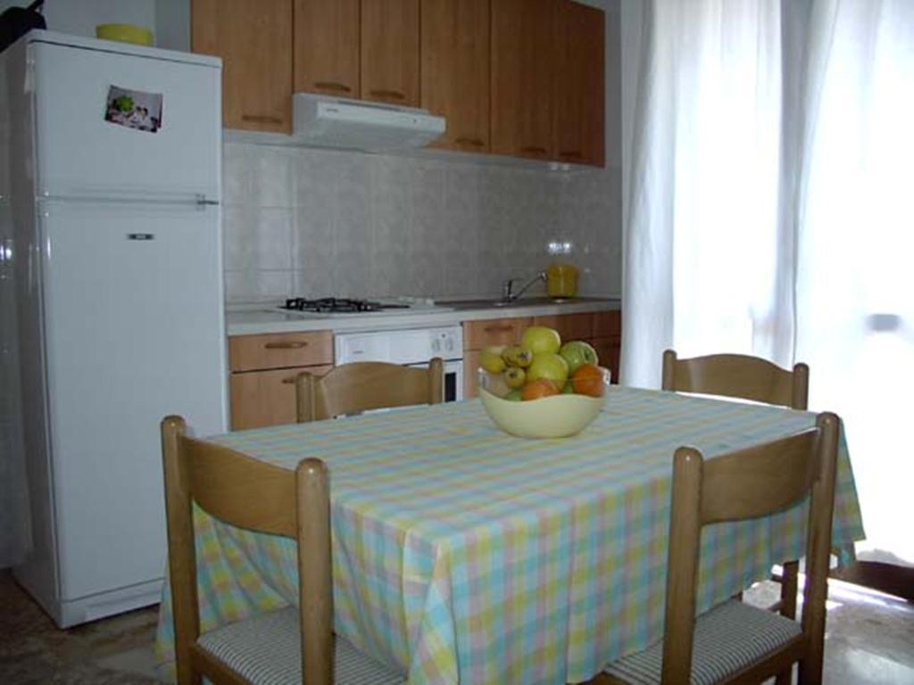 Apartments Vini And Ivana Sućuraj 客房 照片