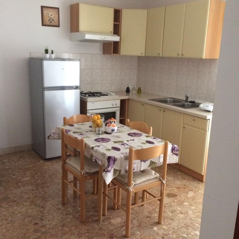 Apartments Vini And Ivana Sućuraj 外观 照片