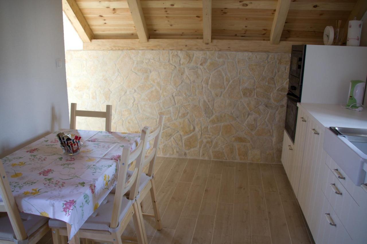 Apartments Vini And Ivana Sućuraj 外观 照片